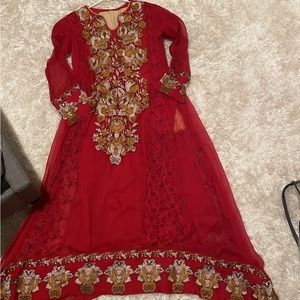 NEW red and gold pakistani/Indian shalwar kameez.